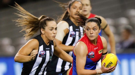 Girls Football: Free Open Holiday Training Sessions